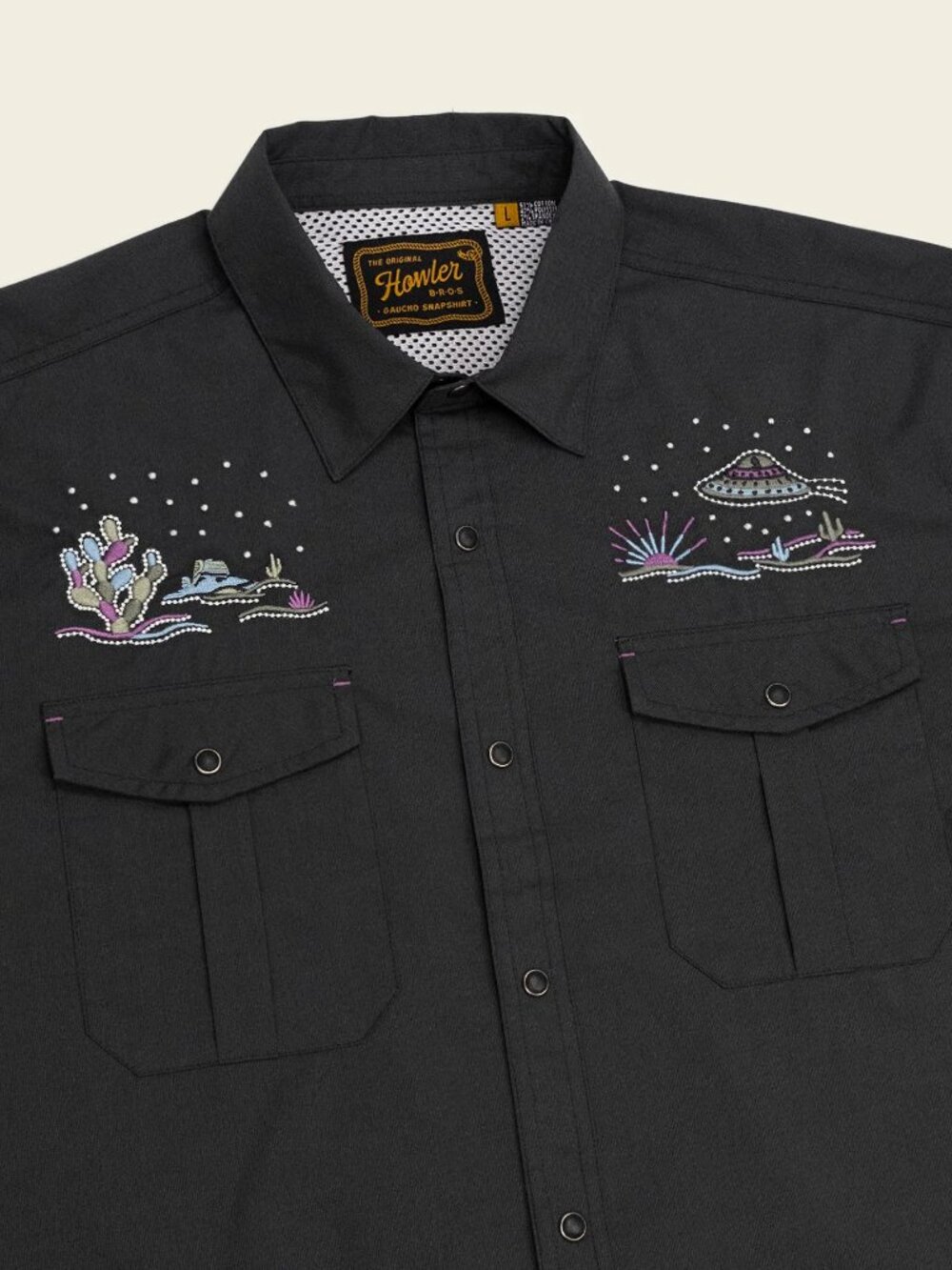 NWOT Howler Brothers Gaucho Snapshirt - Desert Paranormal (XL)